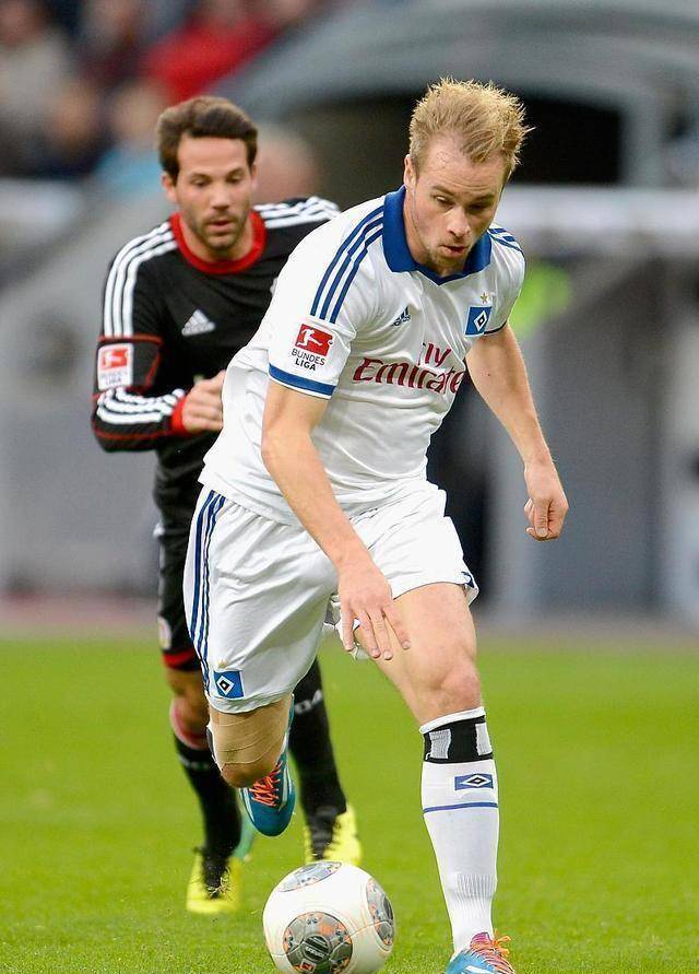 得分略低于 得分略低于